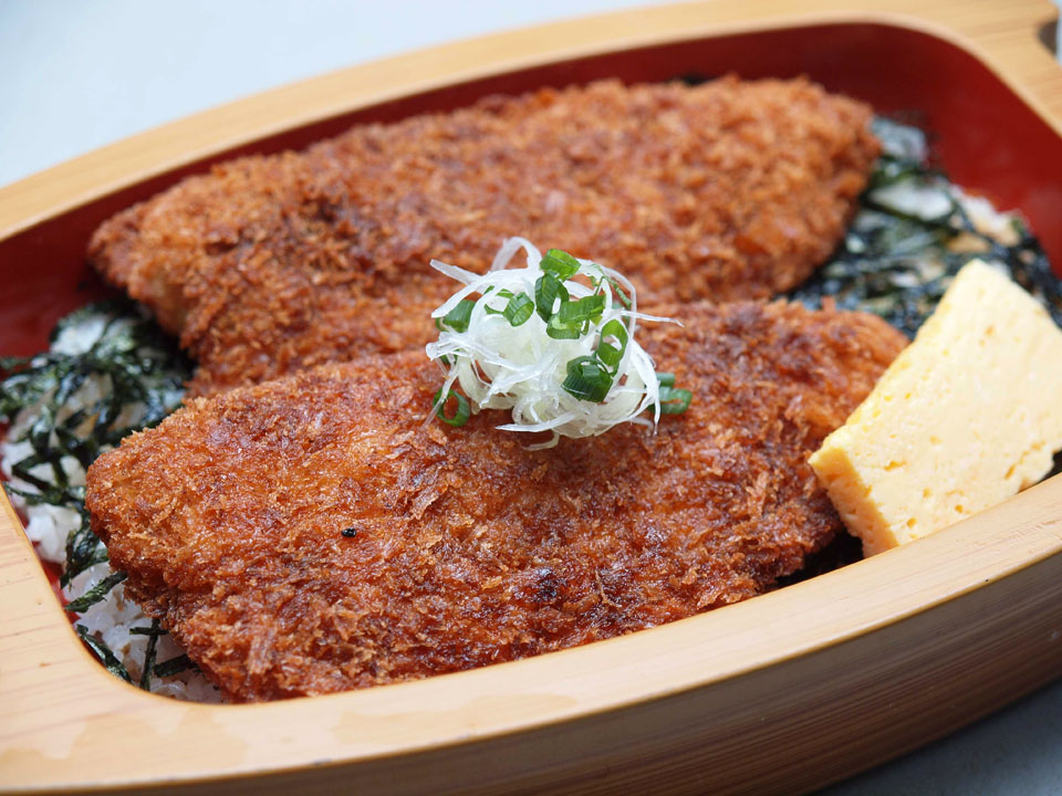 あじフライたれカツ丼