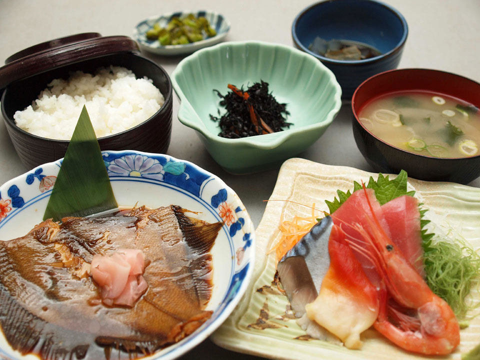 さしみ煮魚御膳